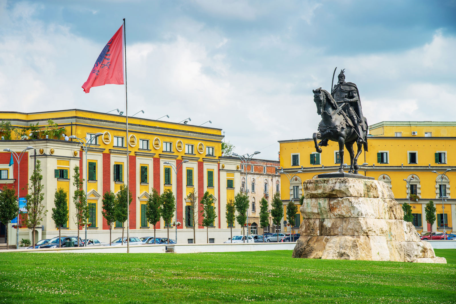 Partner city – Tirana